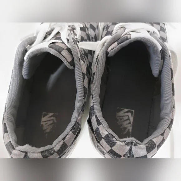 Checked Vans - Picture 9 of 10